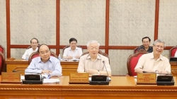 Tổng Bí thư, Chủ tịch nước chủ trì họp Bộ Chính trị quyết định một số trường hợp nhân sự