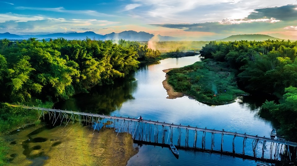 Quảng Ngãi đẹp hùng vĩ, thanh bình trong loạt ảnh flycam quang ngai dep hung vi thanh binh trong loat anh flycam