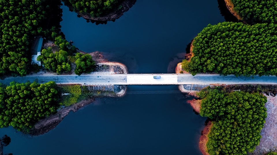 Quảng Ngãi đẹp hùng vĩ, thanh bình trong loạt ảnh flycam quang ngai dep hung vi thanh binh trong loat anh flycam