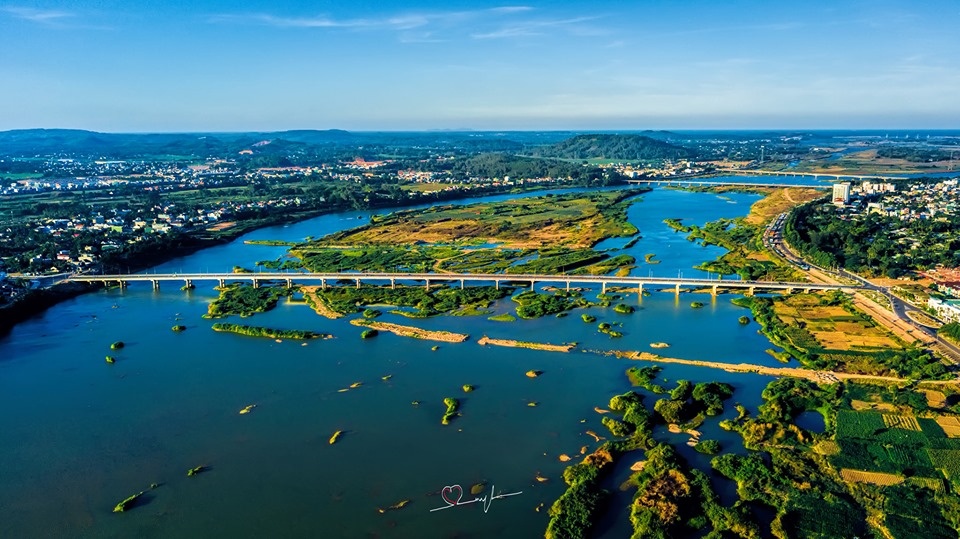 Quảng Ngãi đẹp hùng vĩ, thanh bình trong loạt ảnh flycam quang ngai dep hung vi thanh binh trong loat anh flycam