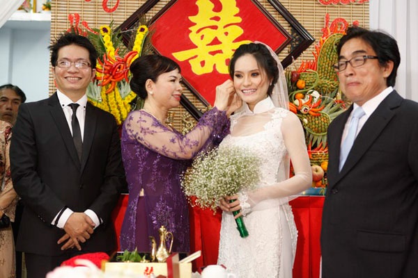 me chong lam gi vao ngay dau tien con dau ve nha