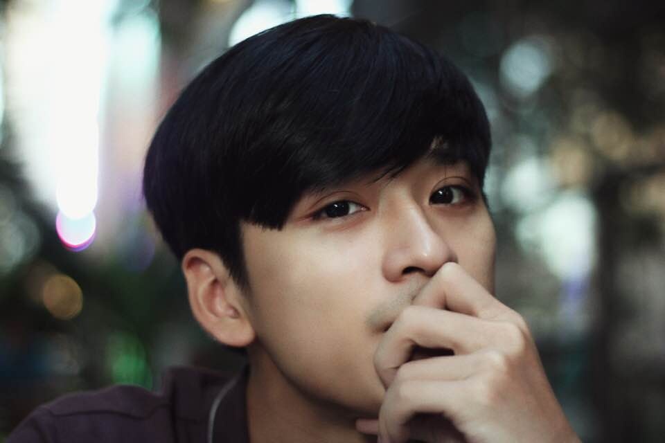 nam chinh mat biec ngoai hinh dien trai so huu doi mat duom buon am anh