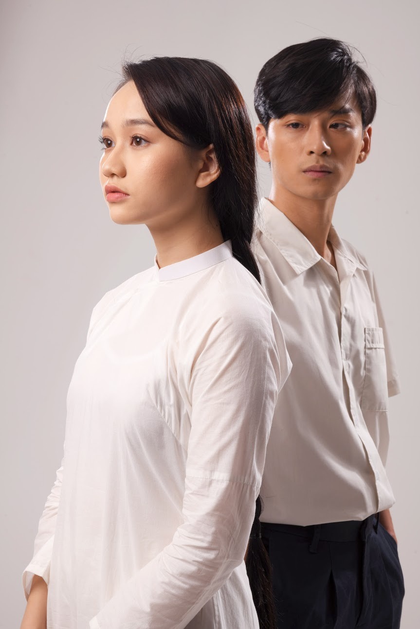 nam chinh mat biec ngoai hinh dien trai so huu doi mat duom buon am anh