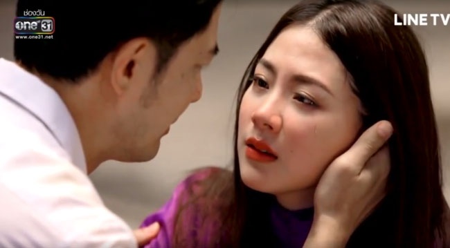 chiec la cuon bay tap 11 nira bi chinh cha de gio tro doi bai