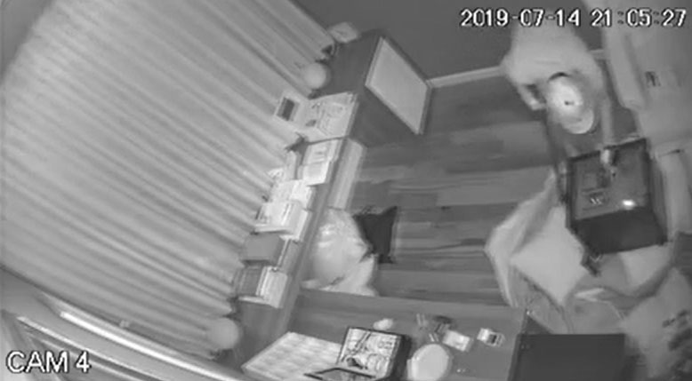 clip trom dot nhap nha ca sy nhat kim anh lay mat 5 ty dong