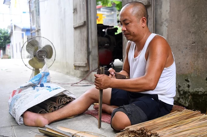 lang nghe hon 100 nam lam tam huong o ha noi