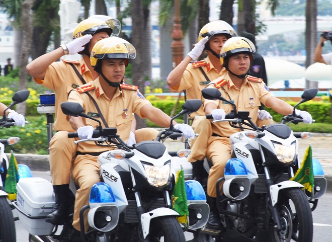 csgt gioi ngoai ngu duoc lua chon de xu phat nguo i nuo c ngoa i vi pha m giao thong