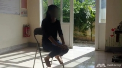 me viet tai han om con moi sinh 2 tuan tuoi nhay lau tu tu