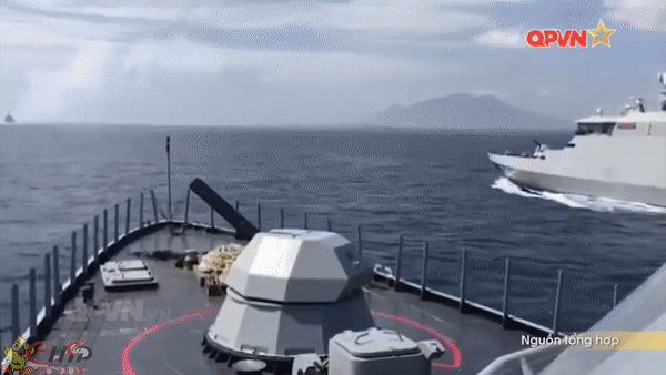 kham pha hoa than ak 630 ban 10000 vienphut tren tau chien viet nam