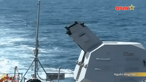 kham pha hoa than ak 630 ban 10000 vienphut tren tau chien viet nam