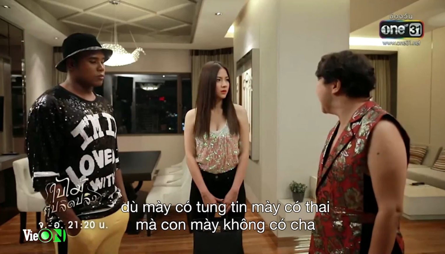 phim chiec la cuon bay tap 16 rungrong phat hien nira dung nhieu thuoc hormone