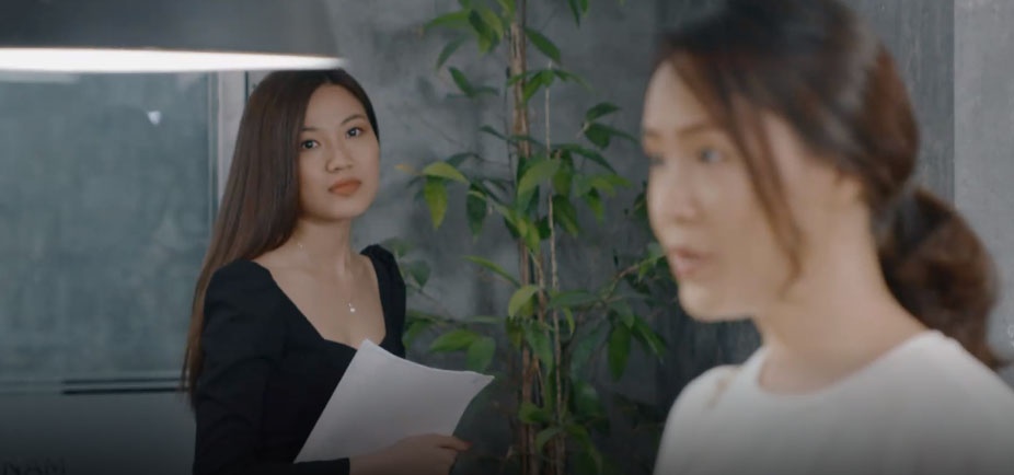 hoa hong tren nguc trai tap 2 khue sung so khi nghe chong tra loi cac con ve nghe noi tro