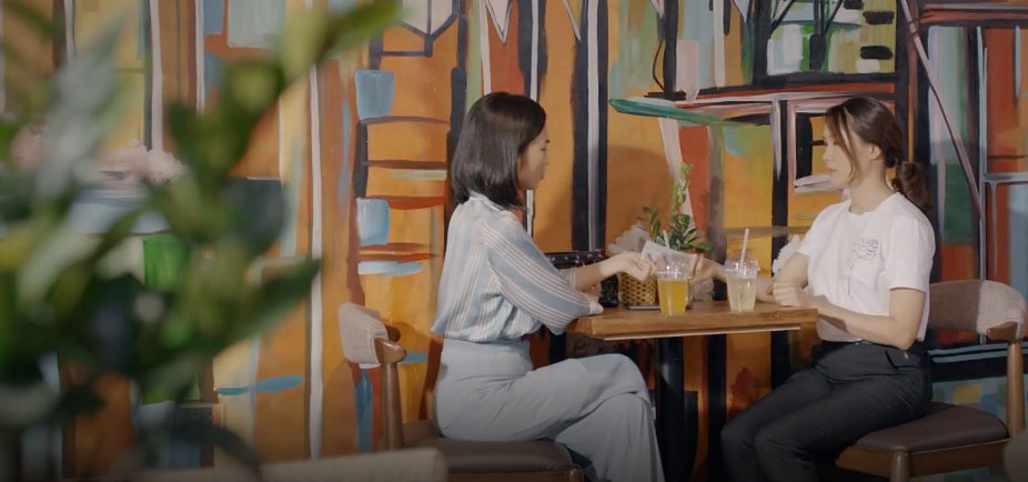 hoa hong tren nguc trai tap 2 khue sung so khi nghe chong tra loi cac con ve nghe noi tro