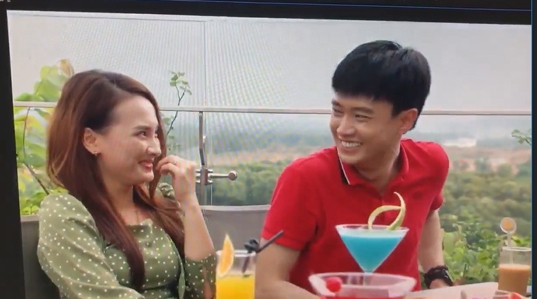 ve nha di con ngoai truyen nguoi dan ong chen vao chuyen tinh thu vu la ai