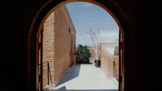 ngoi nha gach nung nhieu cay xanh o da nang luon thoang mat du thoi tiet 40 do