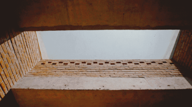 ngoi nha gach nung nhieu cay xanh o da nang luon thoang mat du thoi tiet 40 do