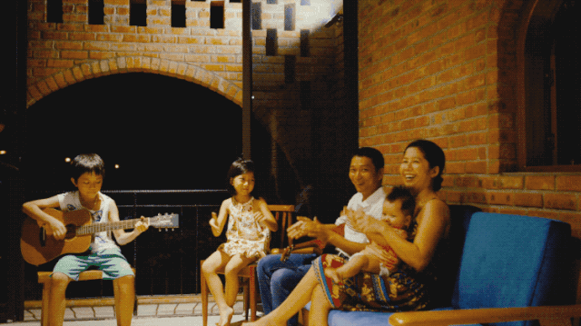 ngoi nha gach nung nhieu cay xanh o da nang luon thoang mat du thoi tiet 40 do