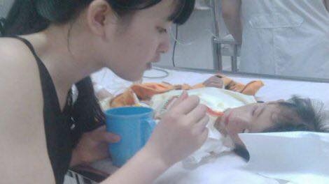 co gai tre gac lai moi giac mo de lam me mot em be tat nguyen