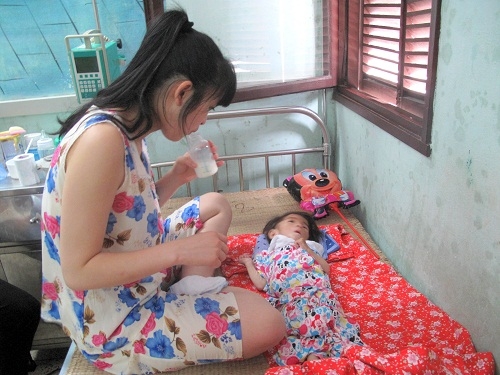 co gai tre gac lai moi giac mo de lam me mot em be tat nguyen