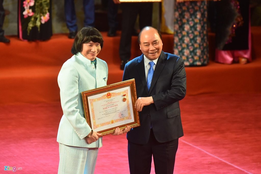 nghe si bac nam vinh du nhan danh hieu nghe sy nhan dan nghe sy uu tu