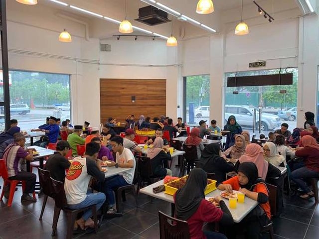 cap vo chong thoat ngheo nho ban com kiem 22 ty dong thang