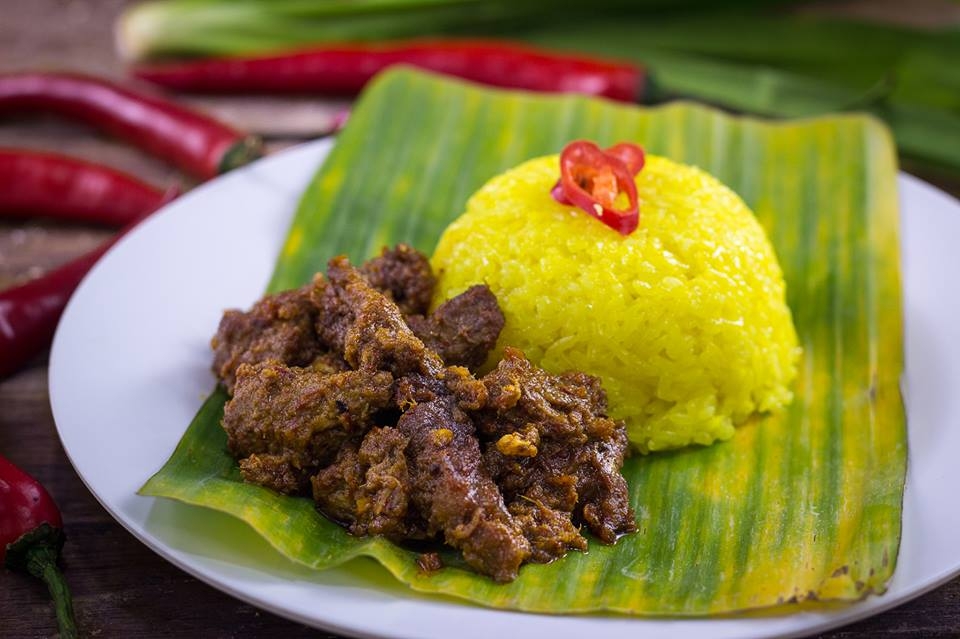 cap vo chong thoat ngheo nho ban com kiem 22 ty dong thang