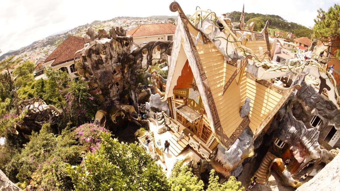 ngoi nha ky di o da lat len bao my duoc vi nhu diem song ao dinh dam cua khach du lich