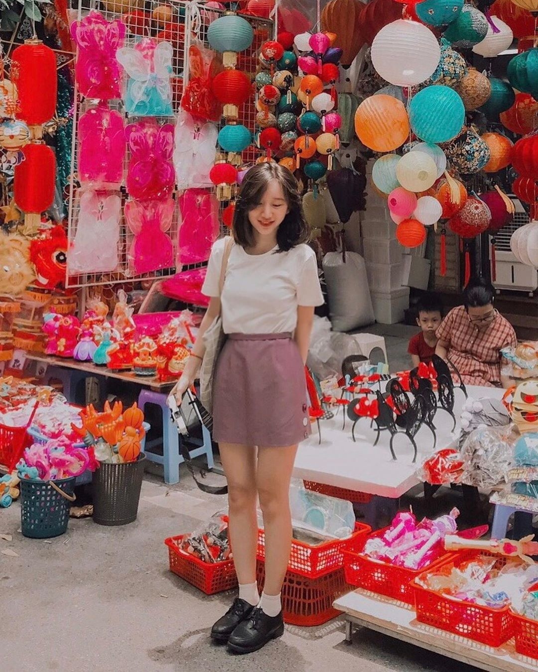 pho hang ma mua trung thu cam chup anh neu chup tra phi 50 nghin