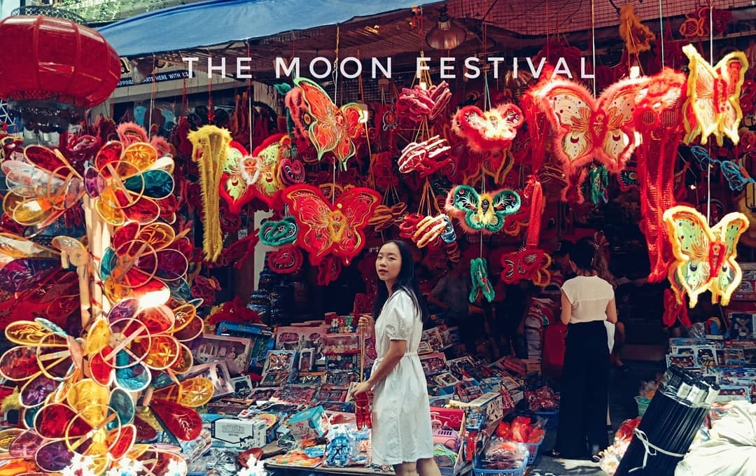 pho hang ma mua trung thu cam chup anh neu chup tra phi 50 nghin