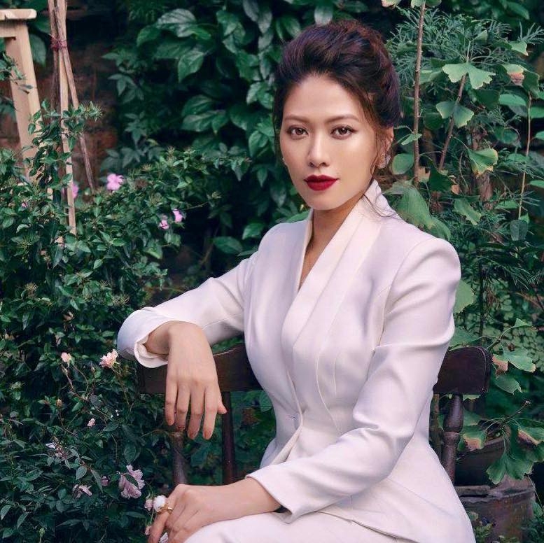 xuat hien clip toan xe sang vai chuc ty duoc cho la cua btv ngoc trinh