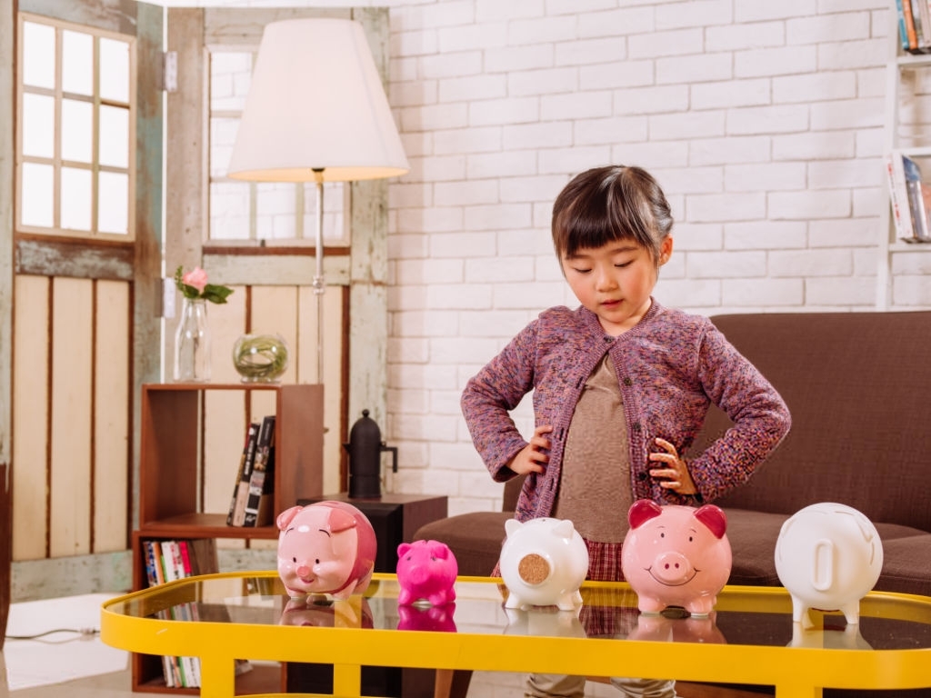 duoc tra tien khi lam viec nha lon len con doi tien cong cham bo me om