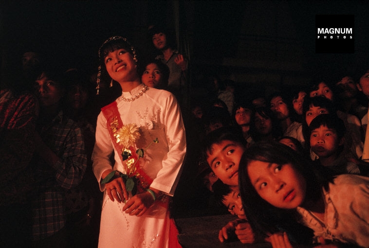 Việt Nam năm 1989 đẹp bình dị qua ống kính nhiếp ảnh gia người Mỹ viet nam nam 1989 dep binh di qua ong kinh nhiep anh gia nguoi my
