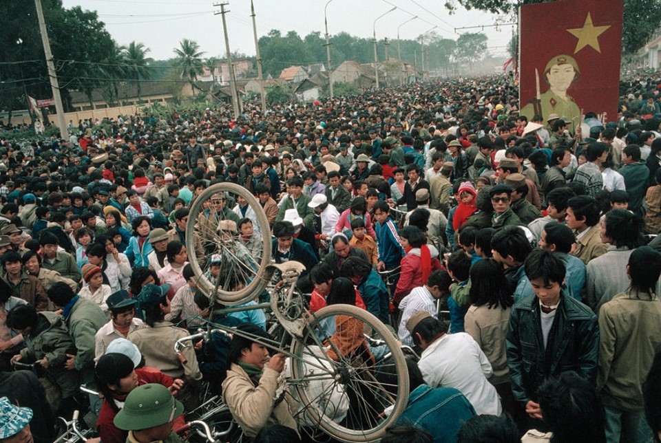 Việt Nam năm 1989 đẹp bình dị qua ống kính nhiếp ảnh gia người Mỹ viet nam nam 1989 dep binh di qua ong kinh nhiep anh gia nguoi my