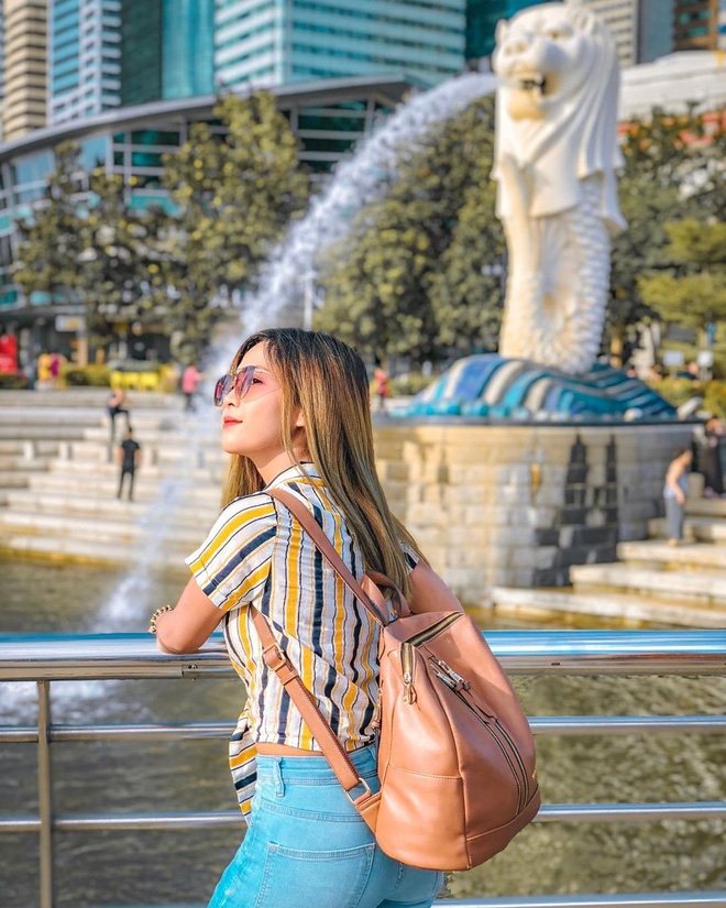 tuong su tu bien o sentosa singapore bi do bo dan mang tranh cai du doi