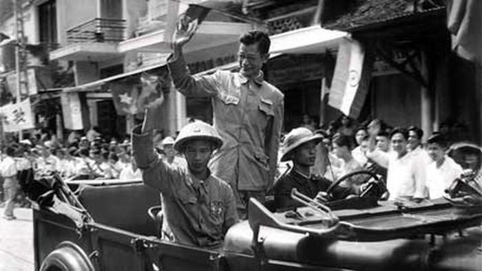 tien ve ha noi bai hat tien tri ngay giai phong thu do 1010