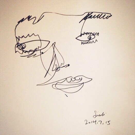 sulli tung keu cuu trong tai khoan instagram phu voi nhieu buc ve mo ta noi dau don