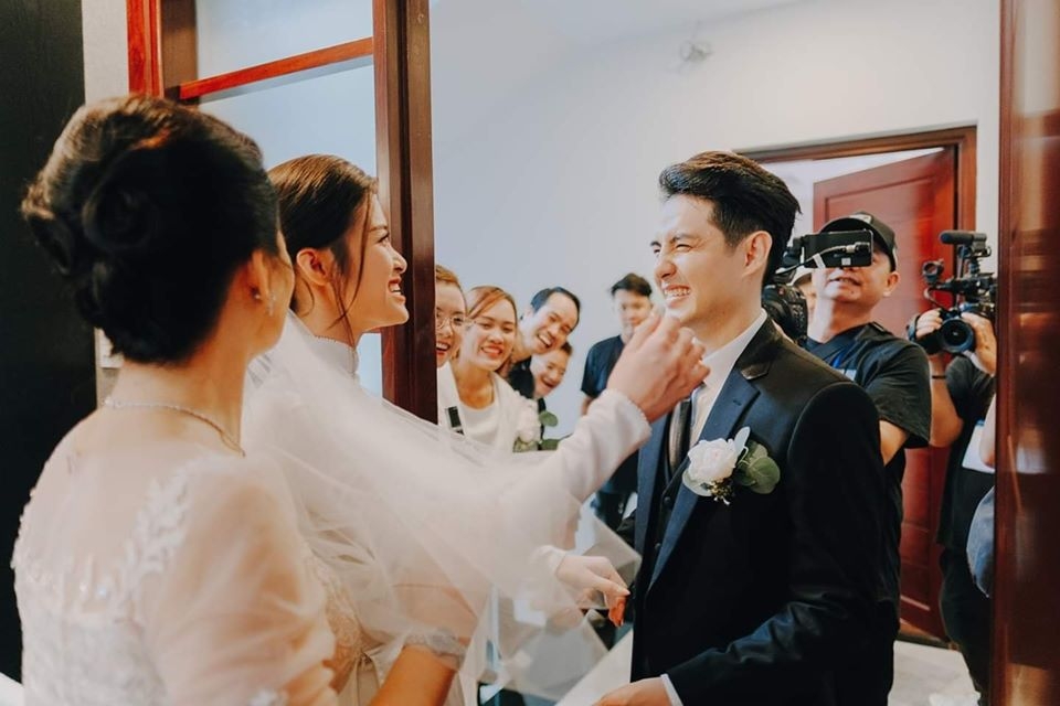 dong nhi ong cao thang va loat khoanh khac dep trong dam cuoi the ky