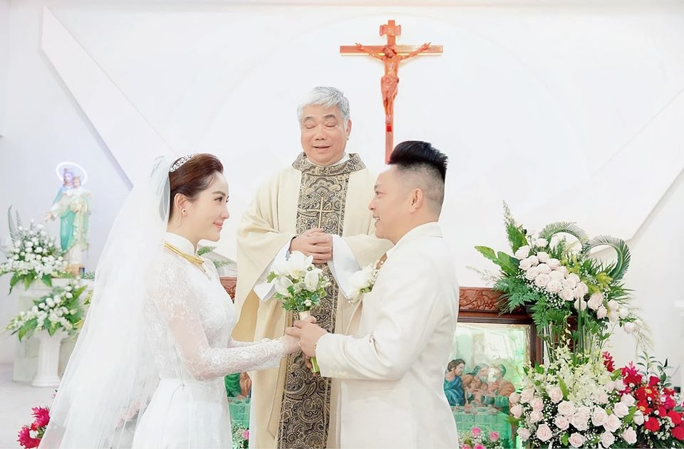 bao thy lan dau noi ve chong dai gia anh coc tinh nhung co trai tim am ap