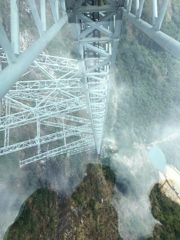 trai nghiem cau kinh rong may qua loat anh check in cua du khach