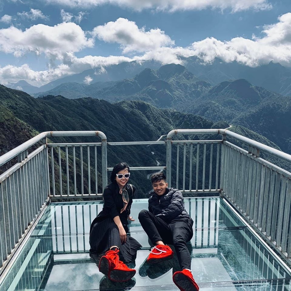 trai nghiem cau kinh rong may qua loat anh check in cua du khach