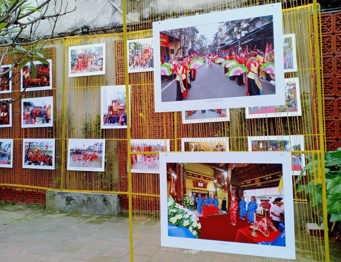 trien lam anh di san trong long ha noi mang le hoi truyen thong den gan hon voi nguoi tre