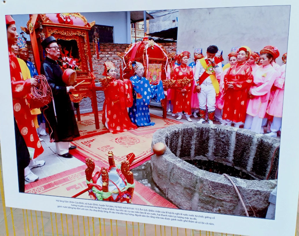 trien lam anh di san trong long ha noi mang le hoi truyen thong den gan hon voi nguoi tre