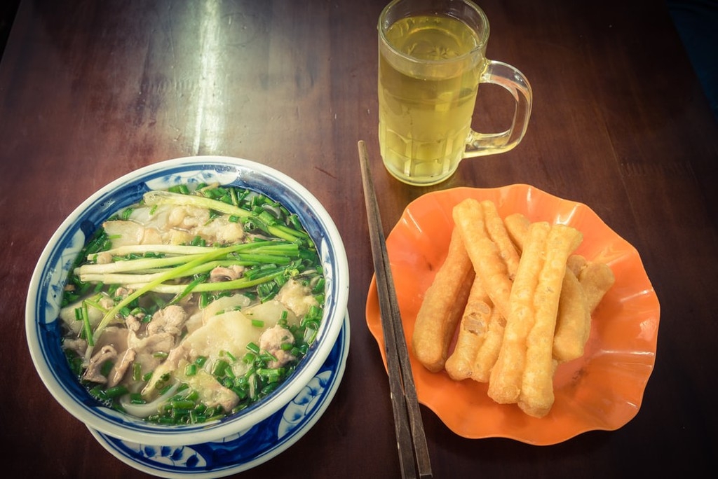 tra da trong mat du khach tay nguoi hung tham lang cua ha noi