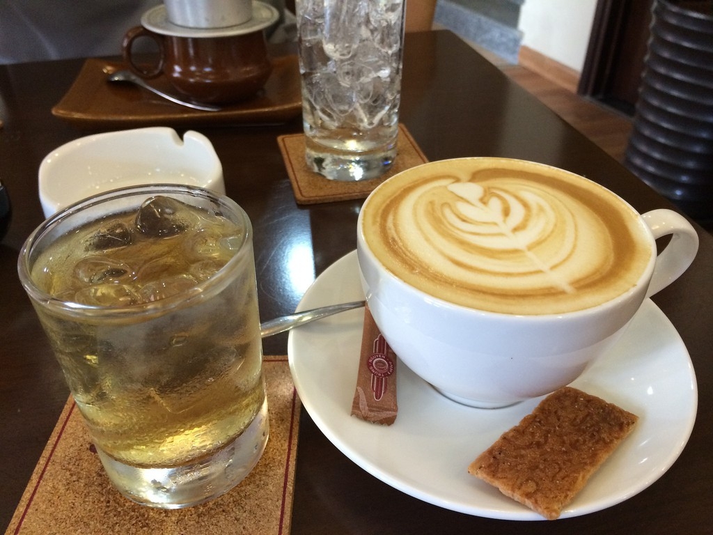 tra da trong mat du khach tay nguoi hung tham lang cua ha noi