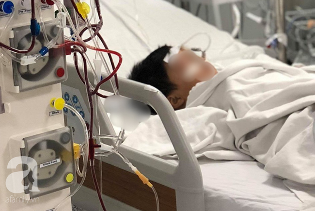 hoc theo tro that co con song tren mang be trai 8 tuoi o tphcm suyt chet