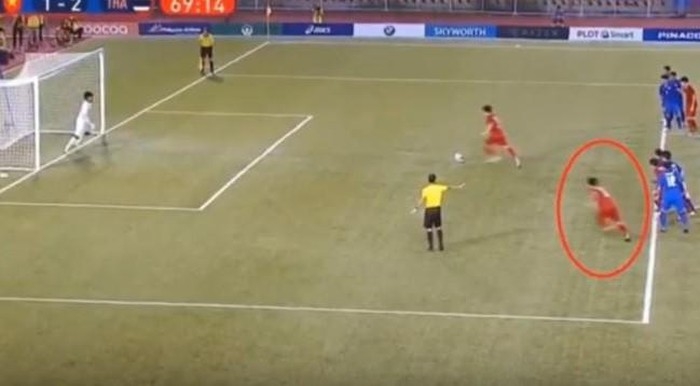 bao thai viet nam duoc da lai penalty do duc chinh mac loi