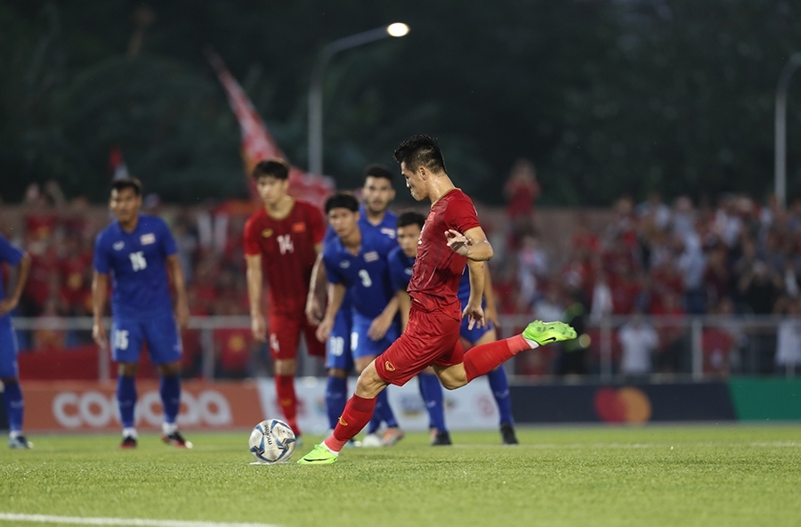 bao thai viet nam duoc da lai penalty do duc chinh mac loi