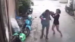 co gai say xin lai o to doi dam nguoi o ha noi tiep tuc khoe thanh tich tren facebook
