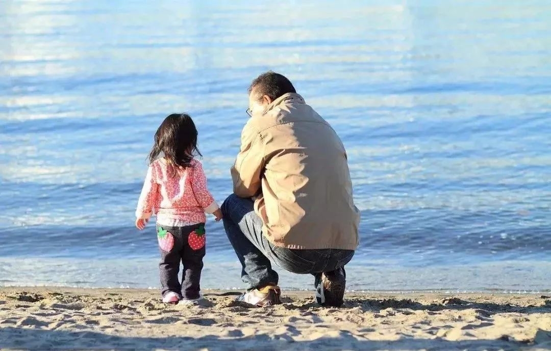 7 kieu bo me de nuoi day con thanh nhung dua tre uu tu