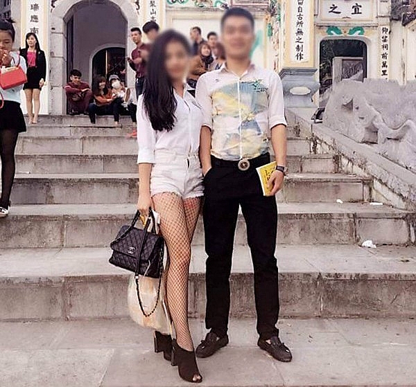 chon linh thieng khong phai la noi de khoe hang